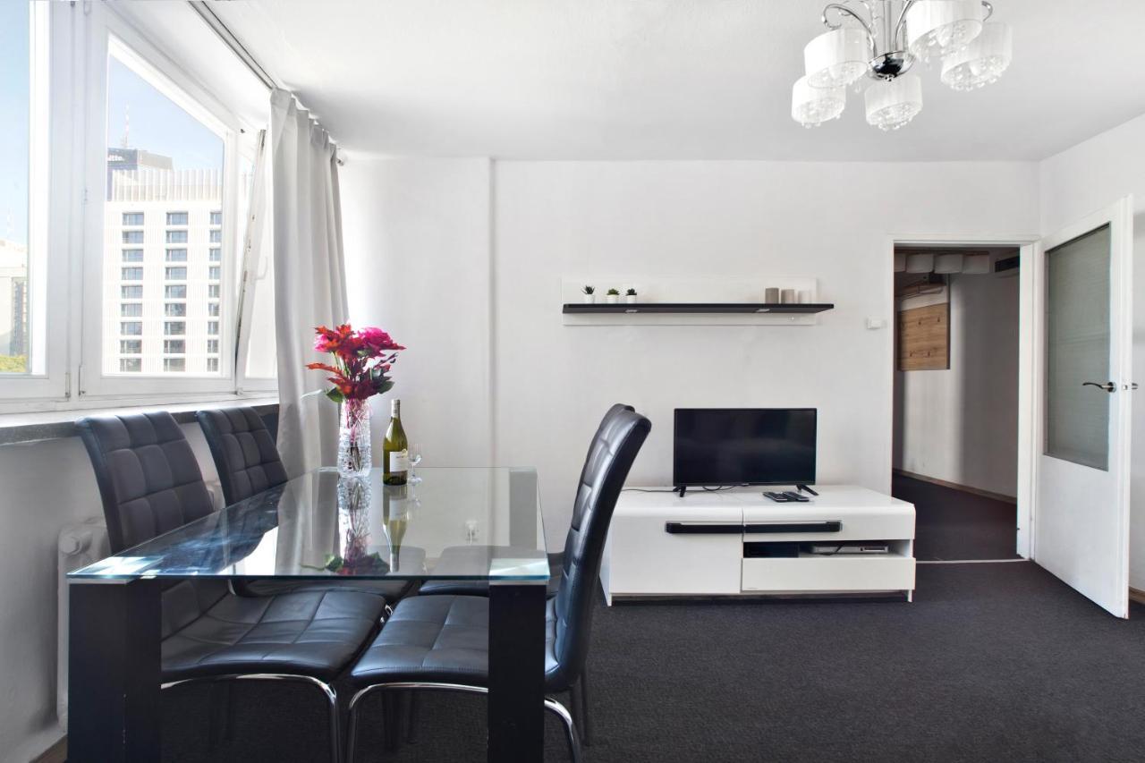 P&O Apartments Emilii Plater ワルシャワ エクステリア 写真