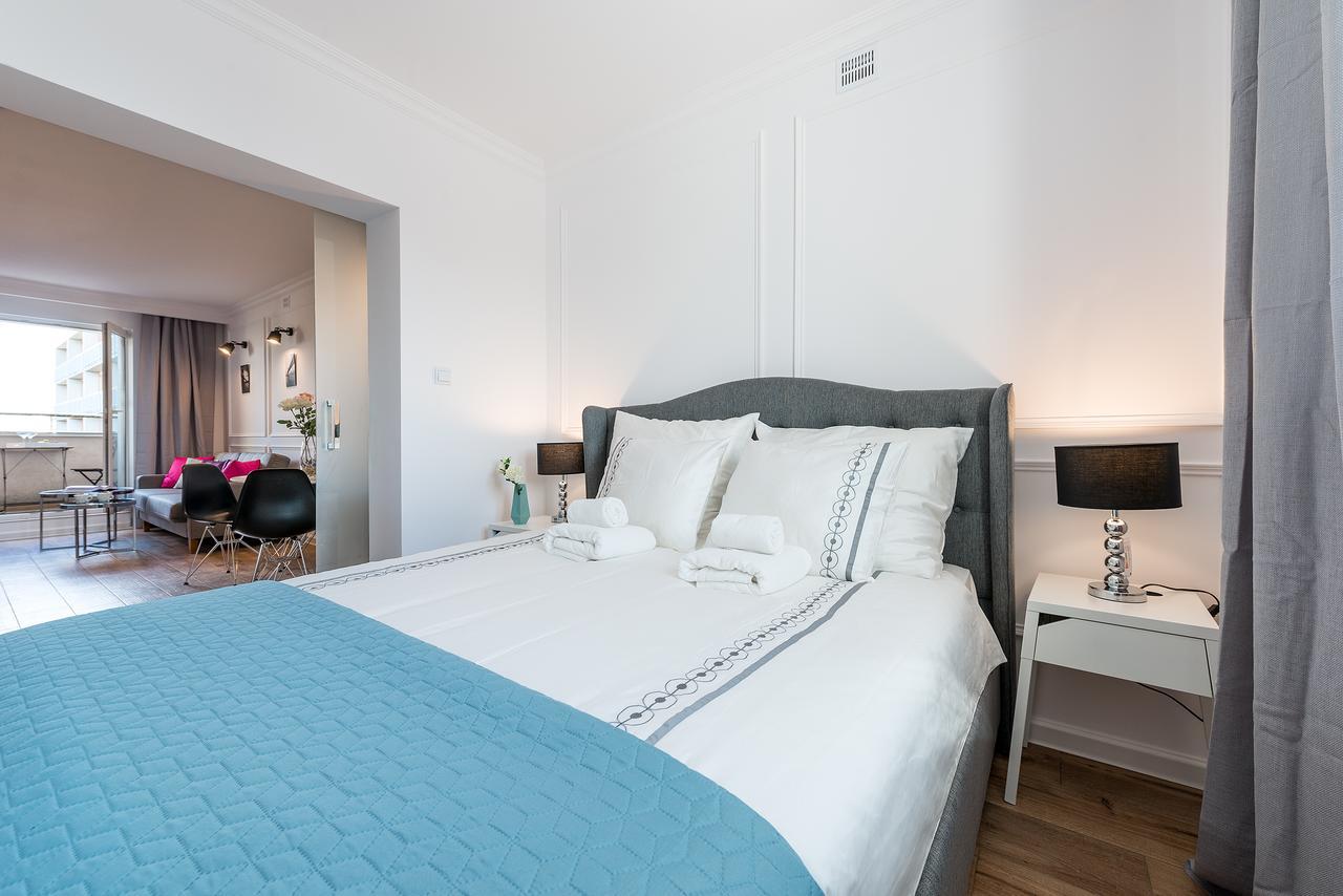 P&O Apartments Emilii Plater ワルシャワ エクステリア 写真