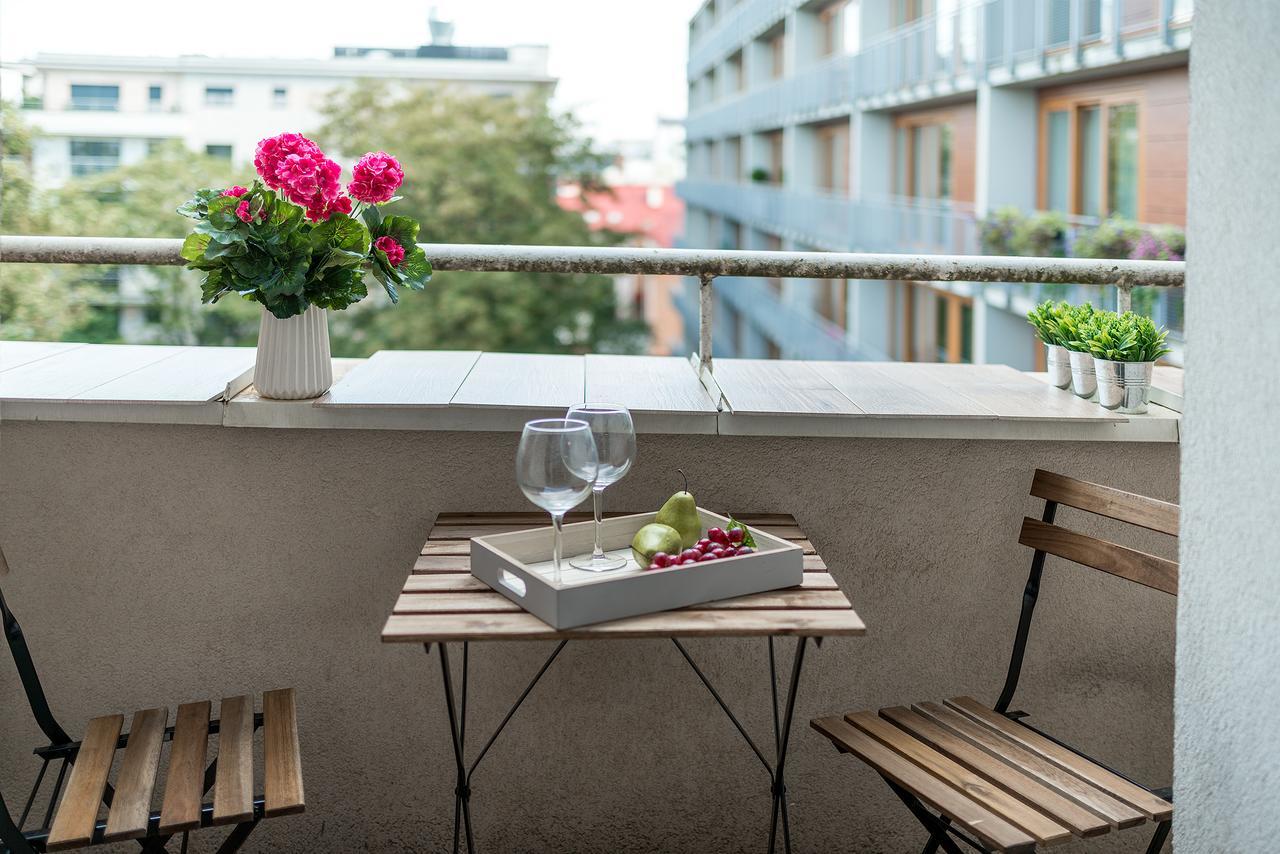 P&O Apartments Emilii Plater ワルシャワ エクステリア 写真